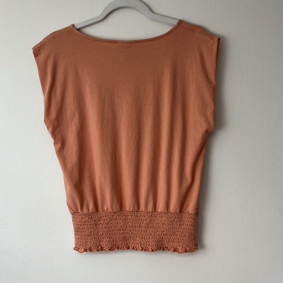 A New Day small peach smocked top. - Picture 2 of 4